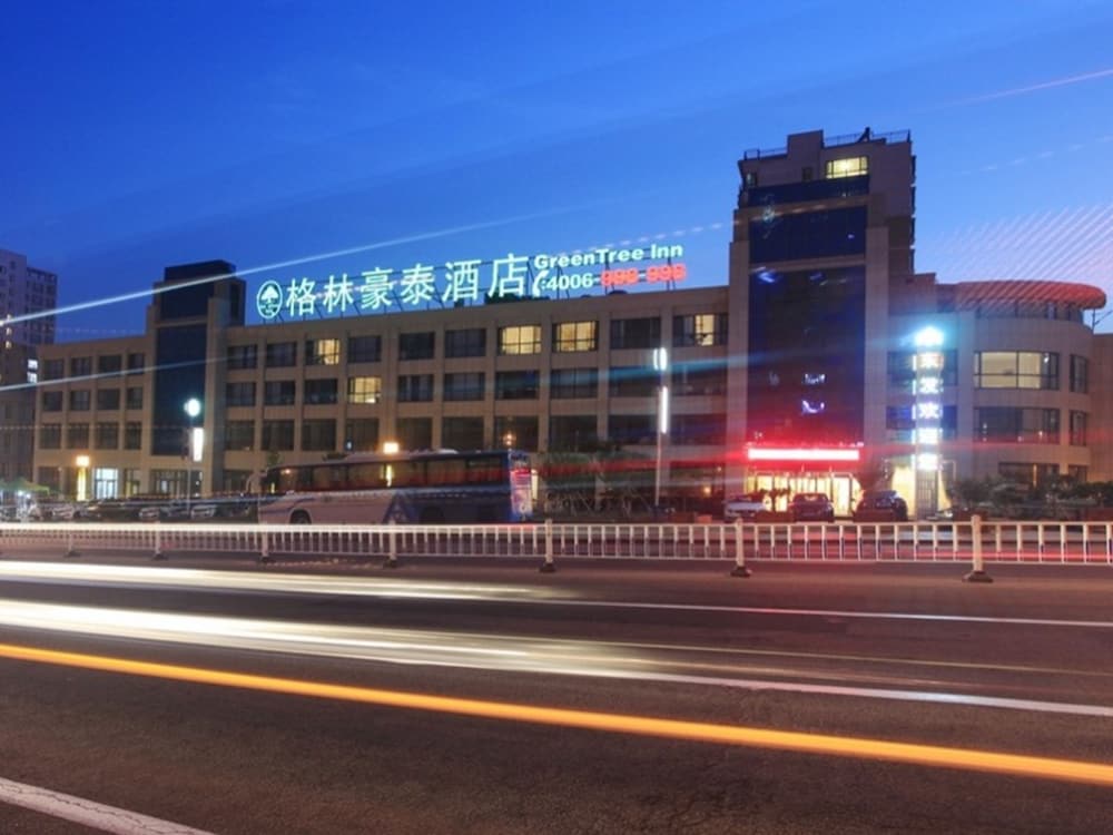 GreenTree Inn North WeiHai Station North International Bathing Beach Hotel 2/58