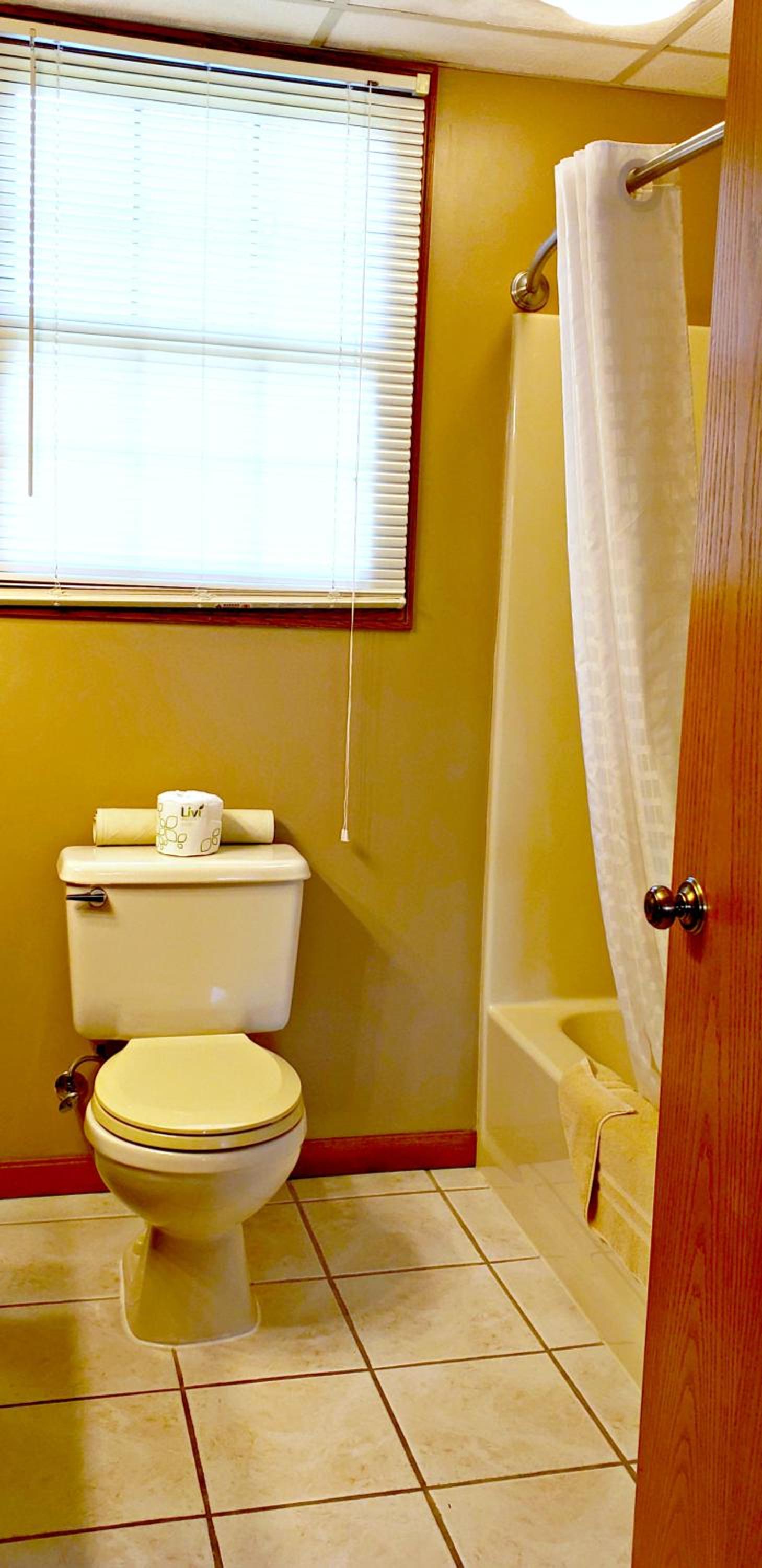 Carriage House, King Bed، Berlin Heritage Inn 5/10