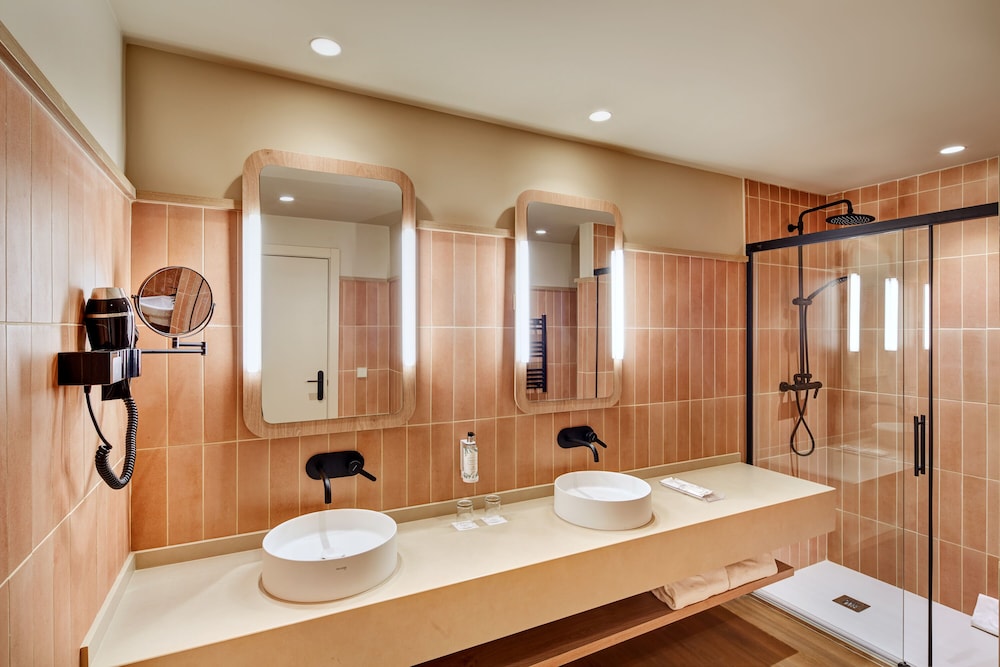 Pozuelo Hotel 16/32