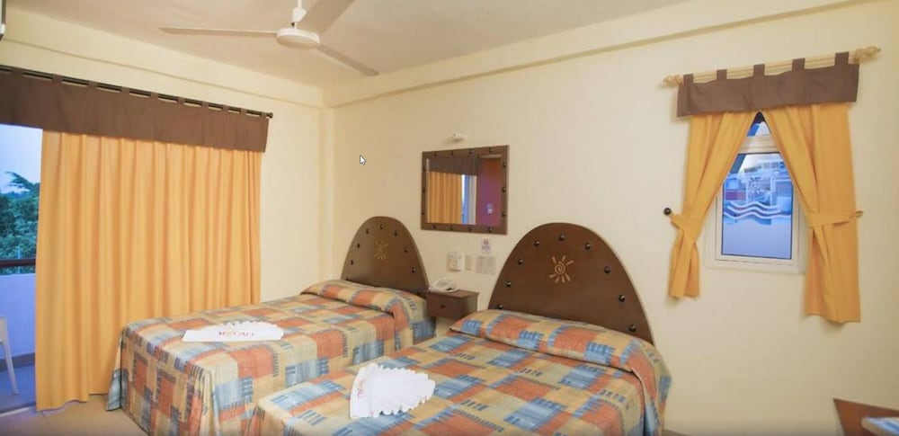 STANDARD, 2 DOUBLE BEDS