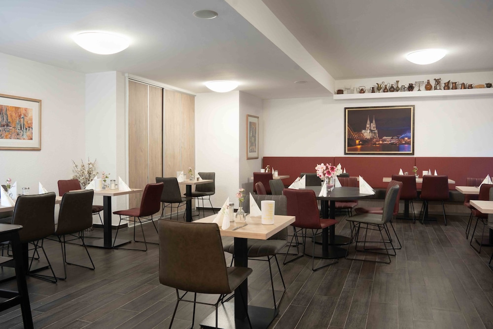 Hotel Am Freischuetz 36/50