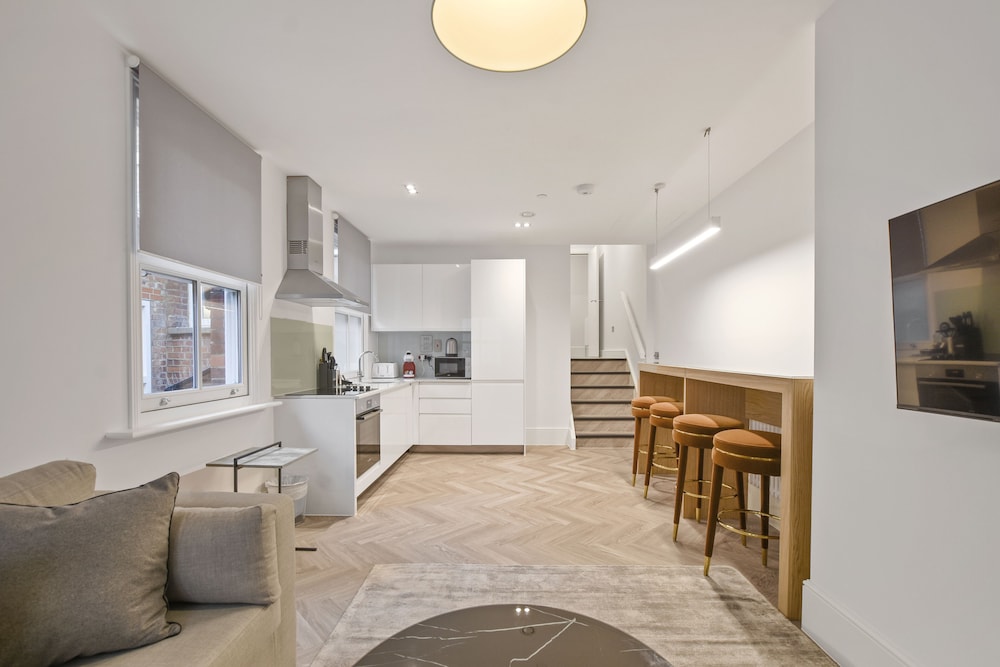 Victoria House by Aeria Apartments 43/48