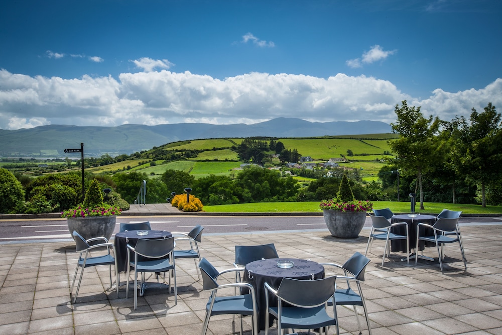 Ballyroe Heights Hotel 4/61