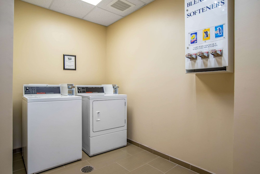 Comfort Suites Gulfport Central, MS 21/49