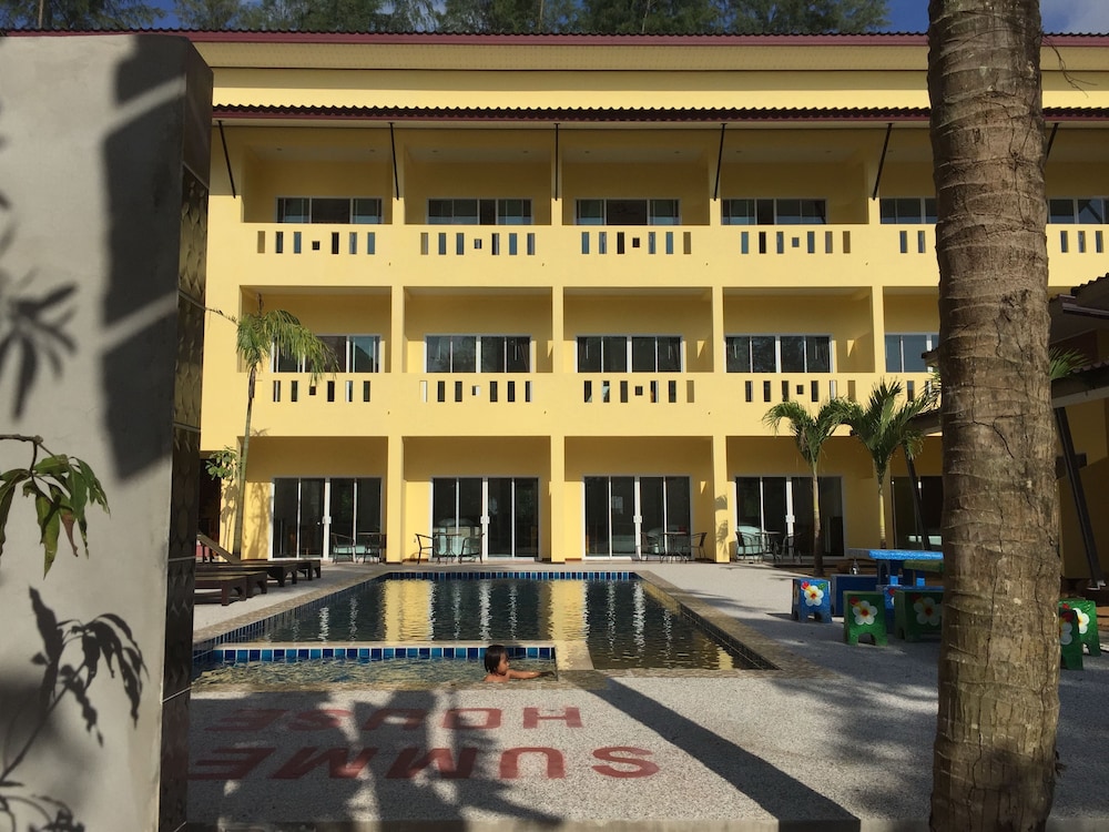Khaolak Summer House Resort 2 2/67
