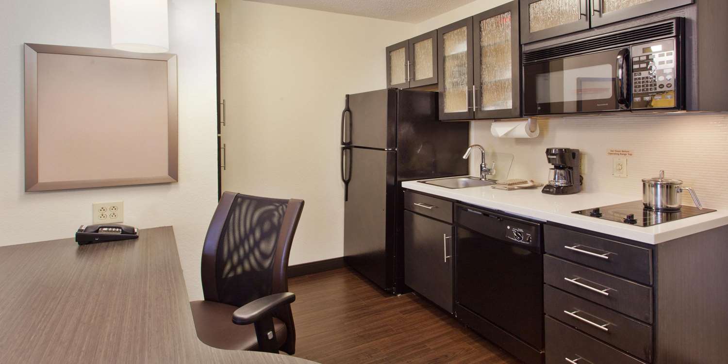 MainStay Suites Southfield-Detroit 10/18