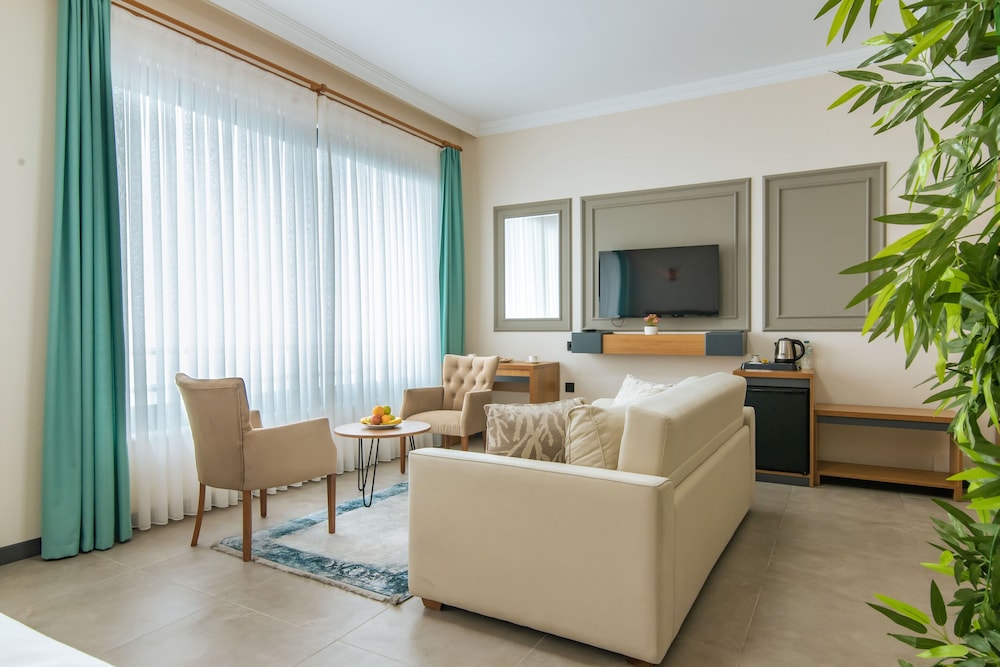Fevzi Hoca Butik Hotel 33/47