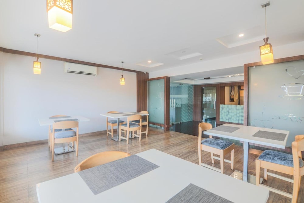 Hotel Royal Heritage 35/45