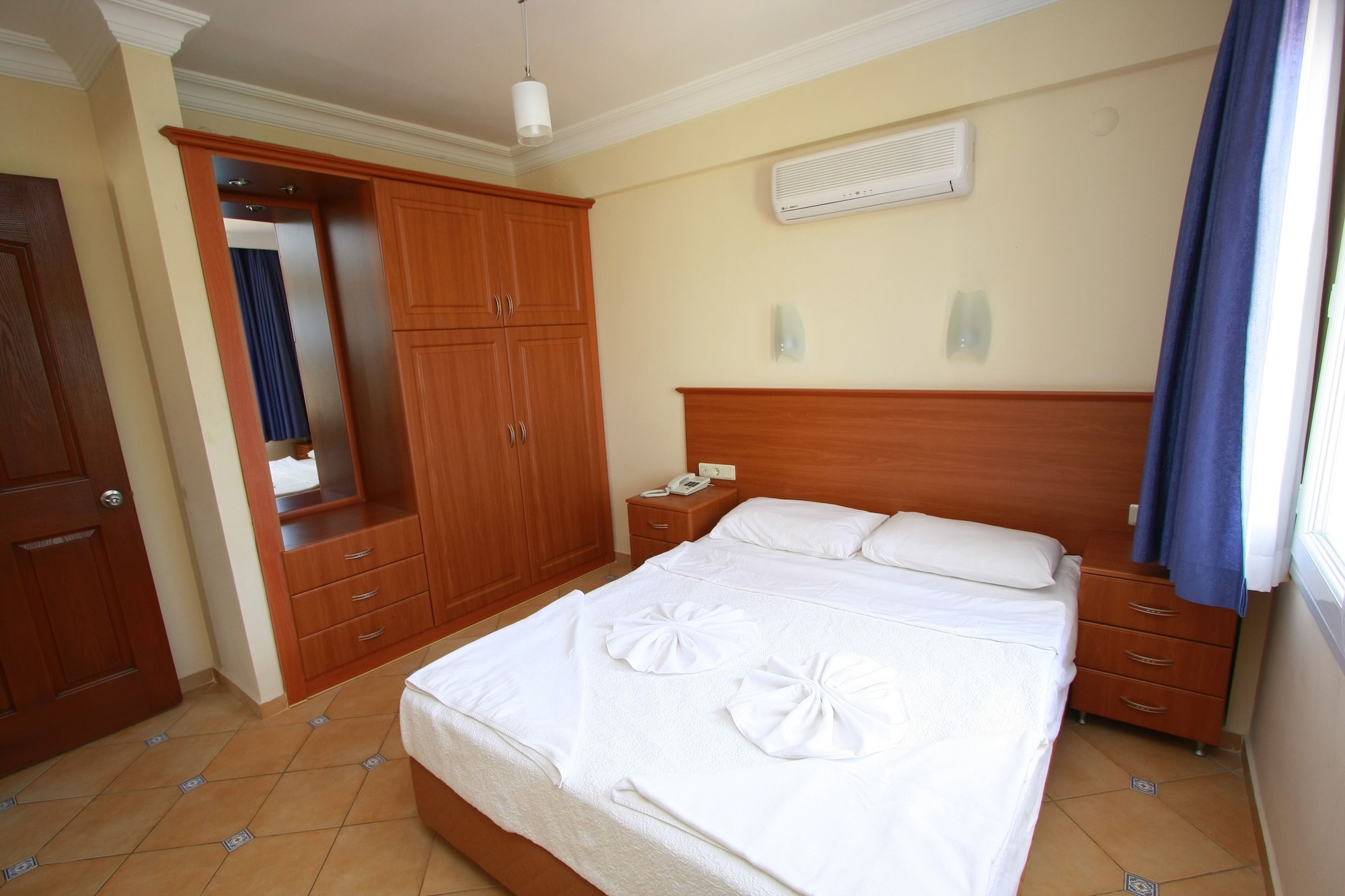 1 BEDROOM, APARTMENT