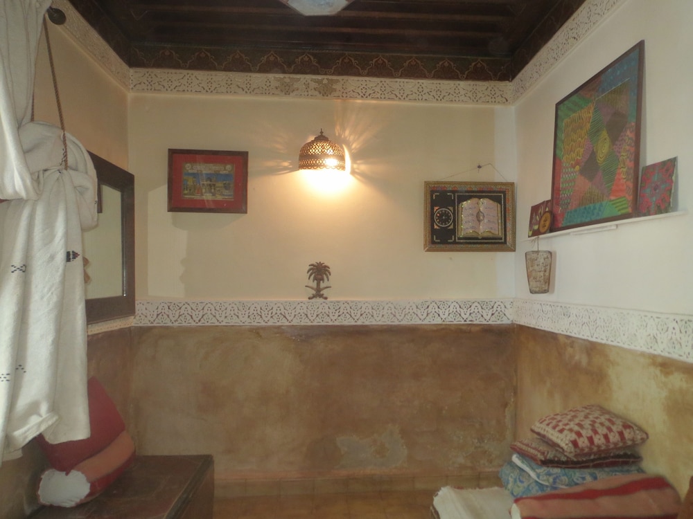 Riad Maizie 8/50