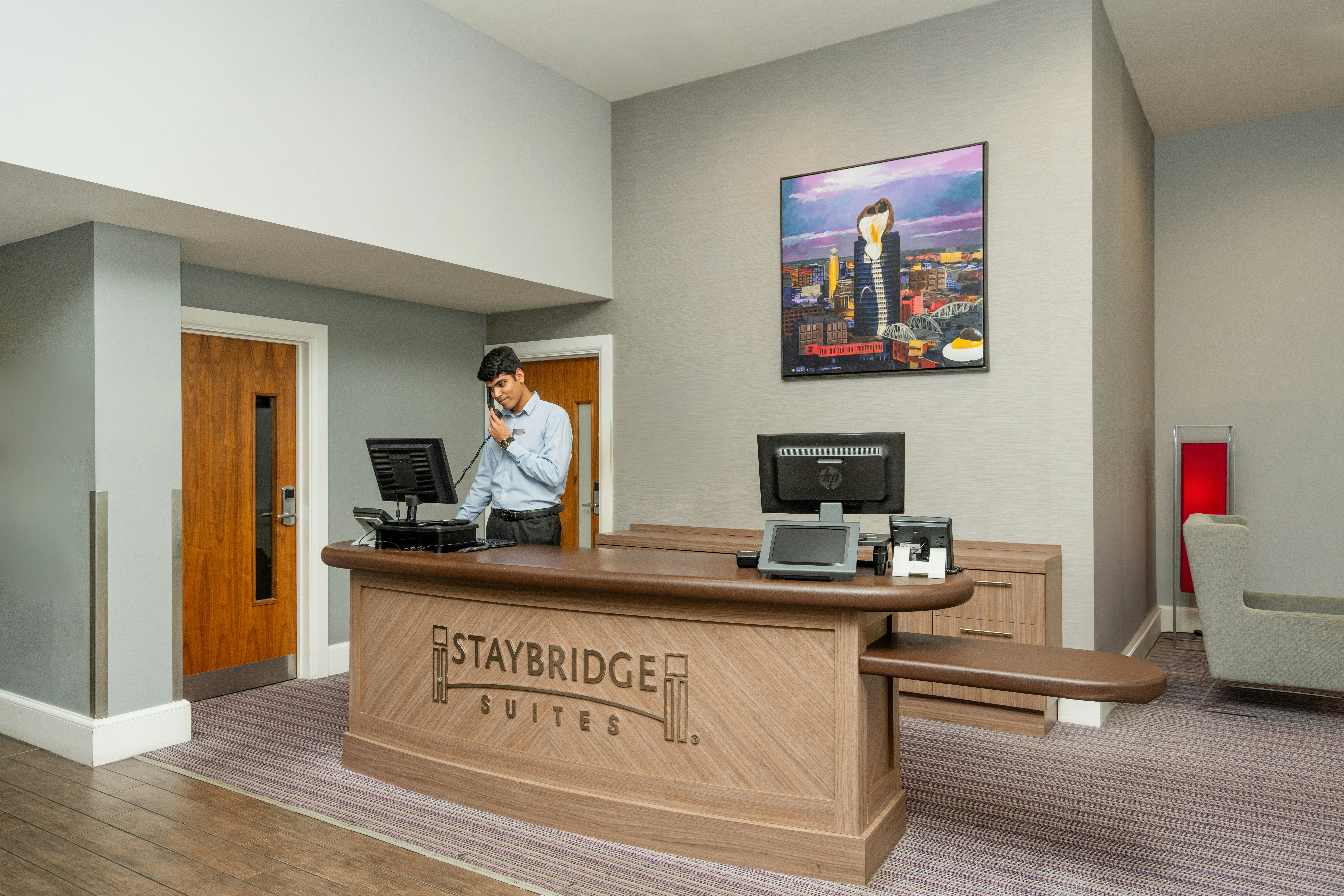 Staybridge Suites Birmingham by IHG 8/75