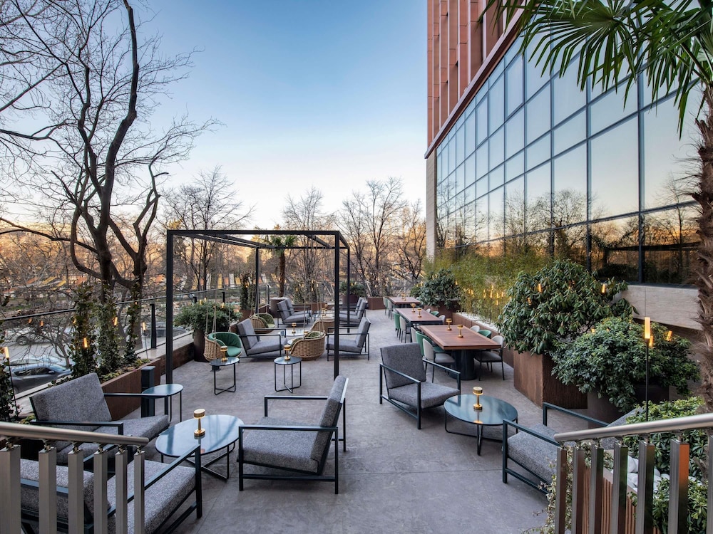 Swissotel Tbilisi 98/102