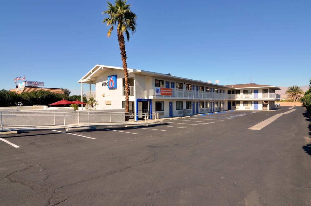 Motel6 Palm Desert, CA - Palm Springs Area — photo 4