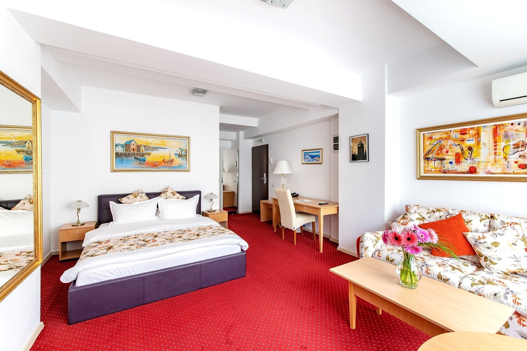 SUPERIOR, DOUBLE BED, BALCONY, SMOKING