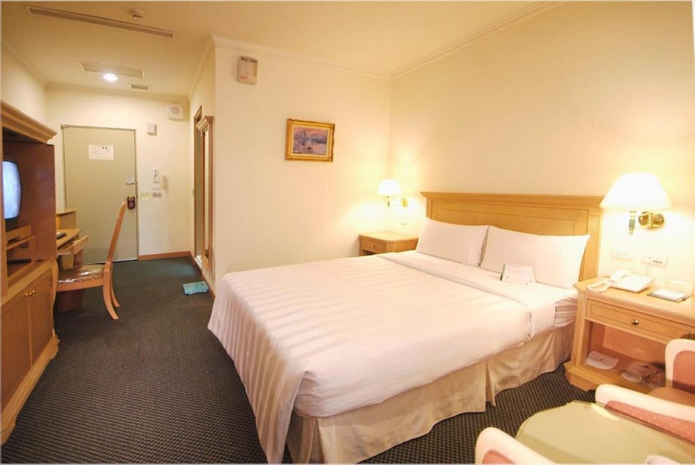 Cambridge Yang Kang Hotel 13/40