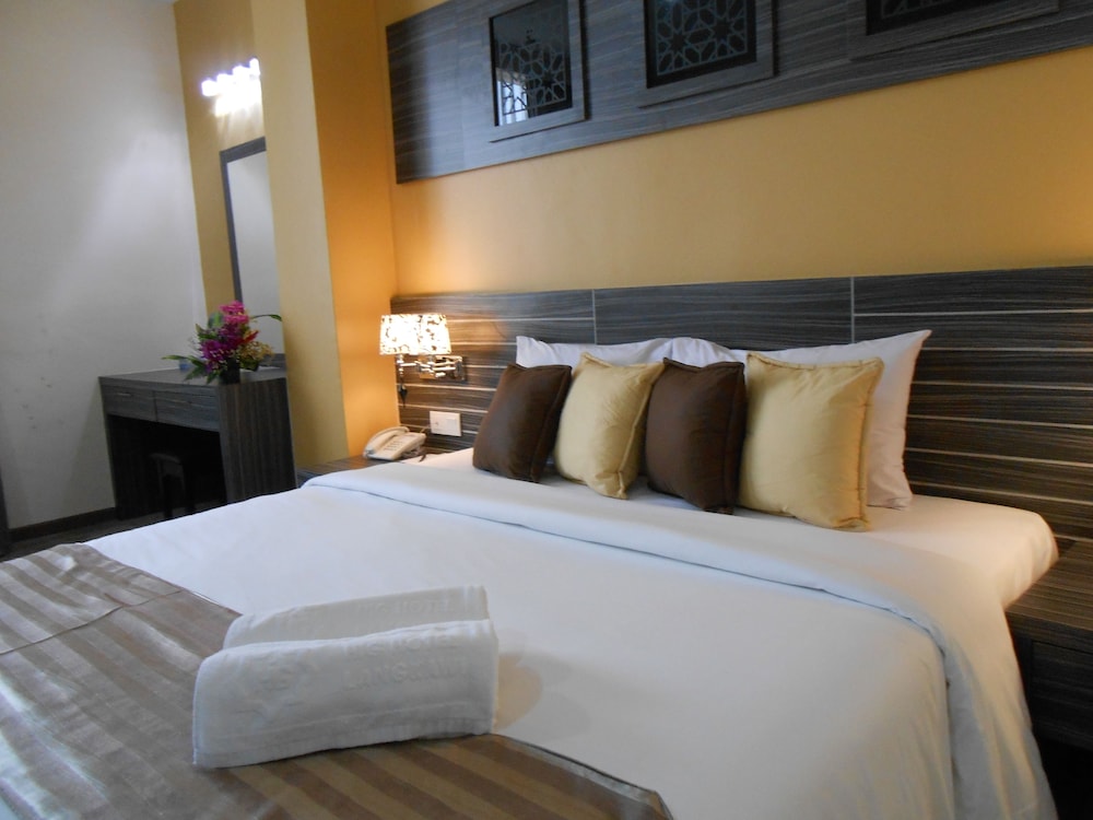 Hig Hotel 27/73