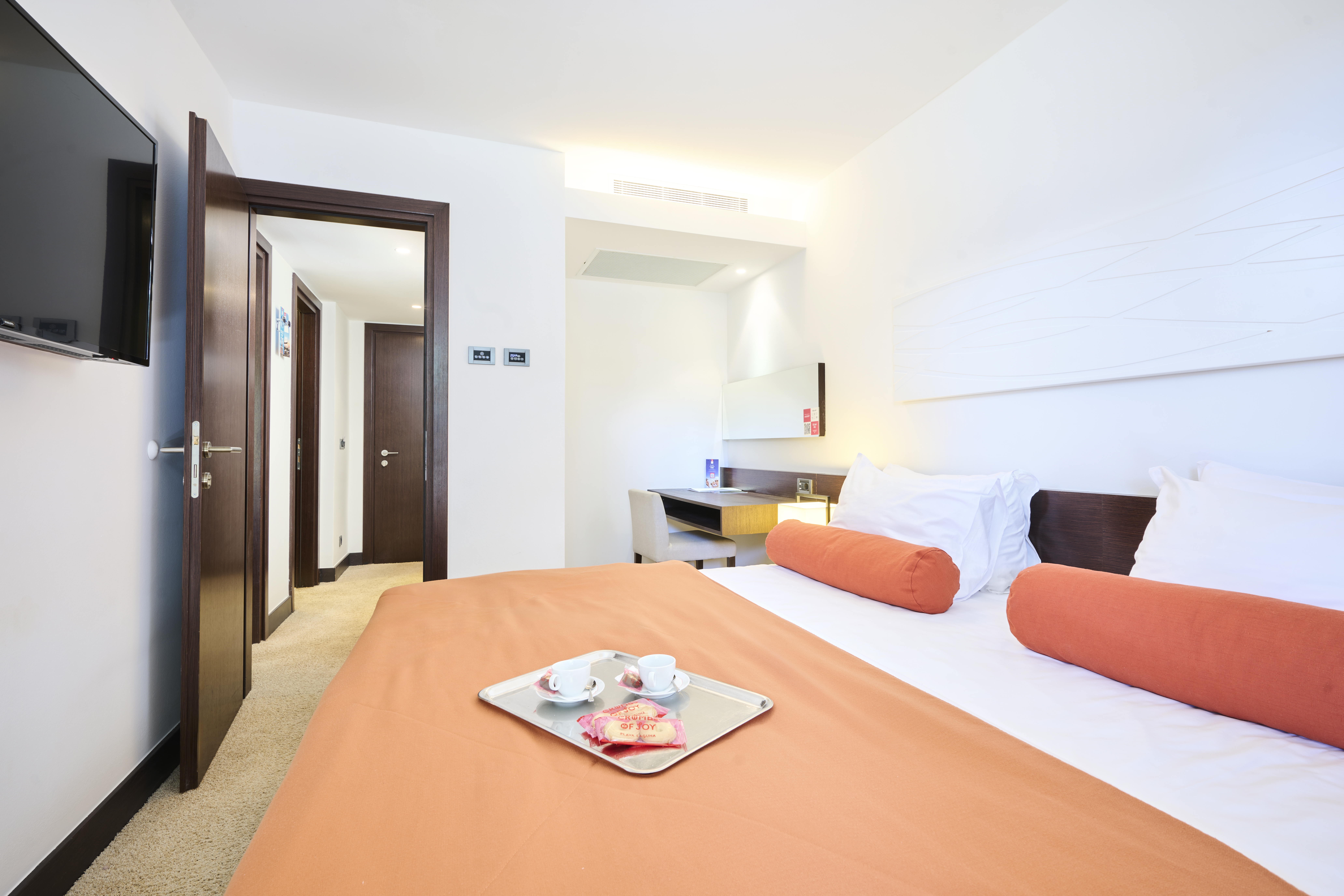 Suite, Balcony, Park Side