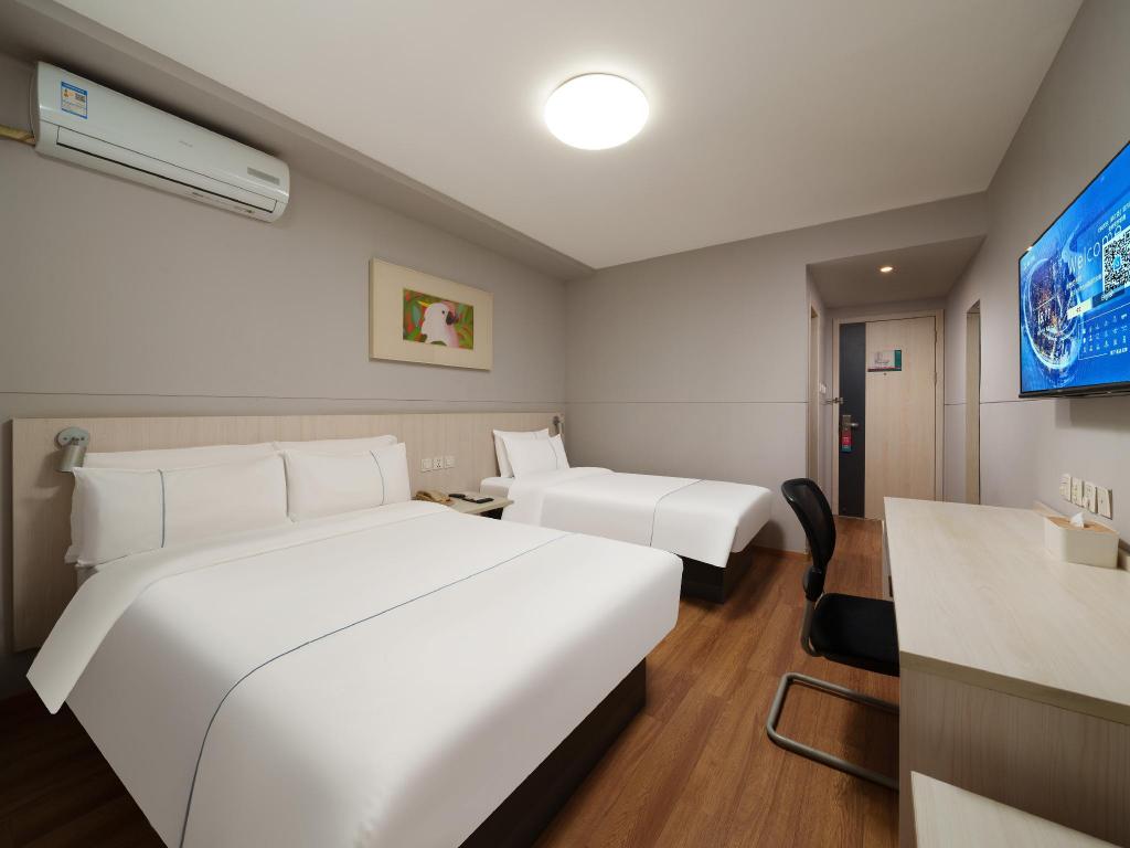 Standard, Twin Beds