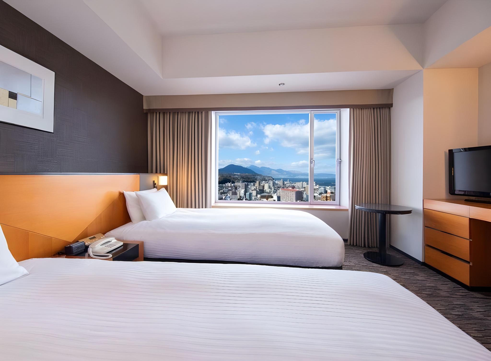 Moderate, Twin Beds