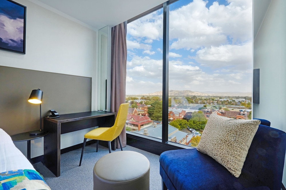 Mantra Albury Hotel 44/70