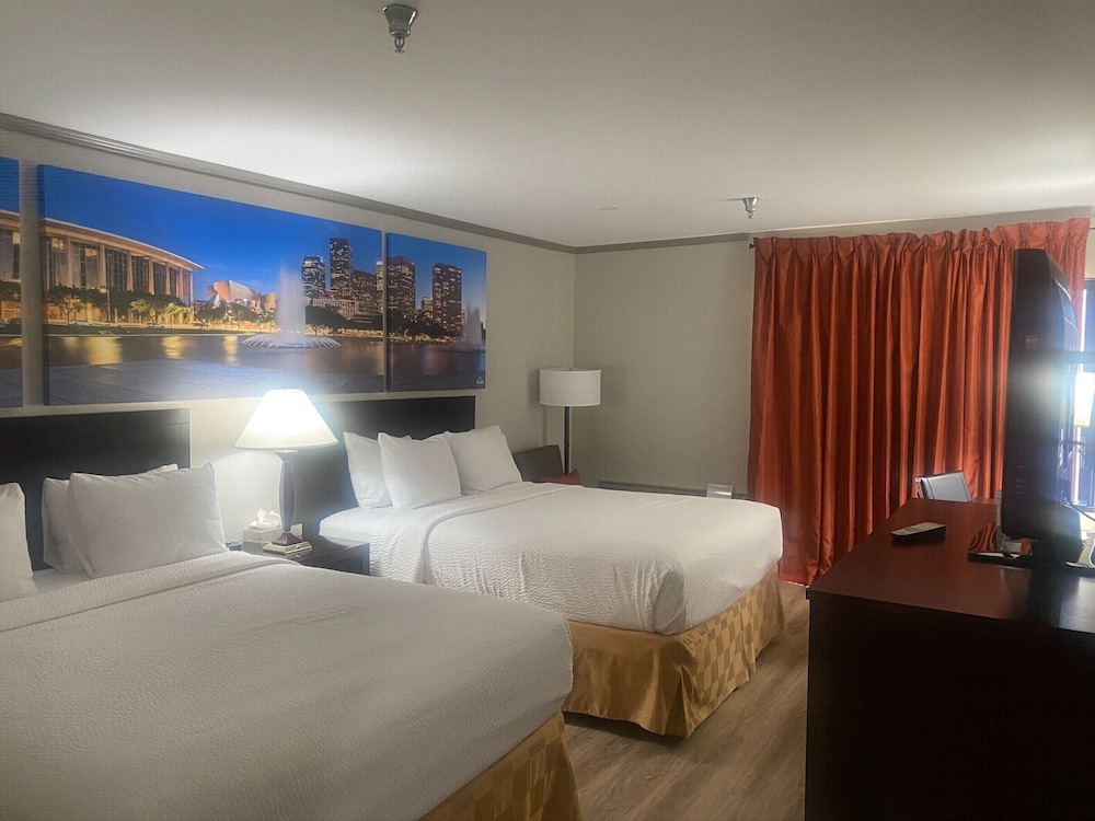 Baymont By Wyndham Monterey Park 14/45