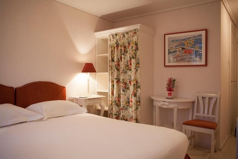 Imperial Hotel Rembrandtplein 13/33