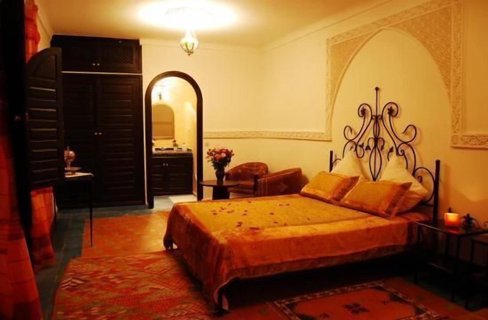 Deluxe, Suite, Multiple Beds, Pool View