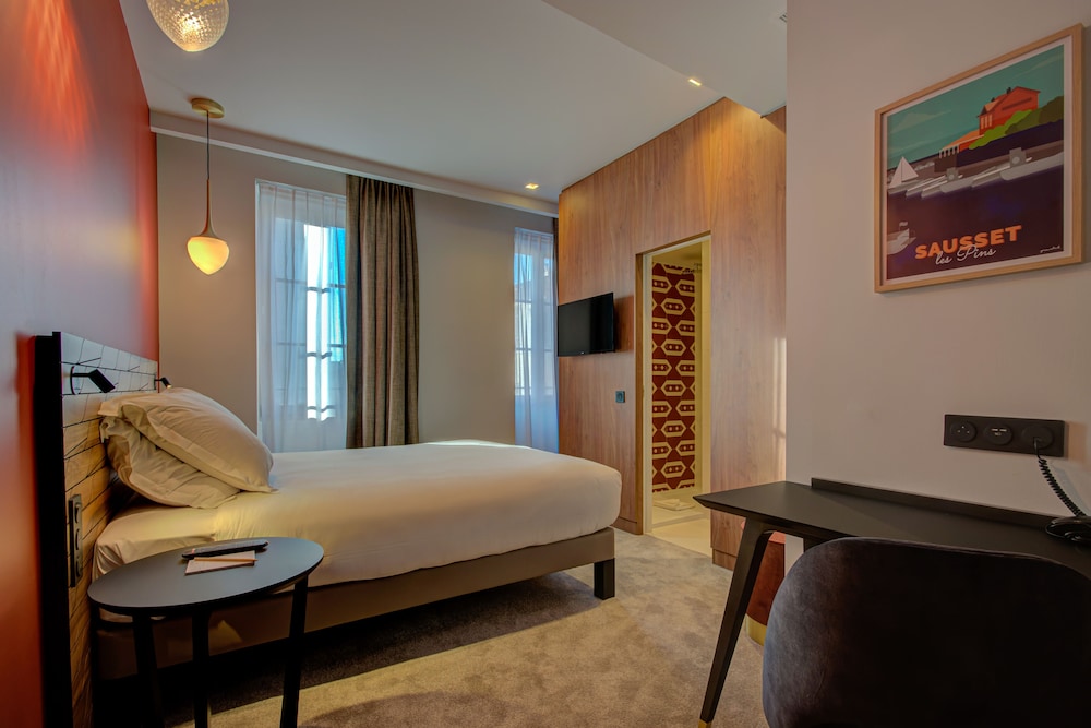 Alex Hotel 41/58