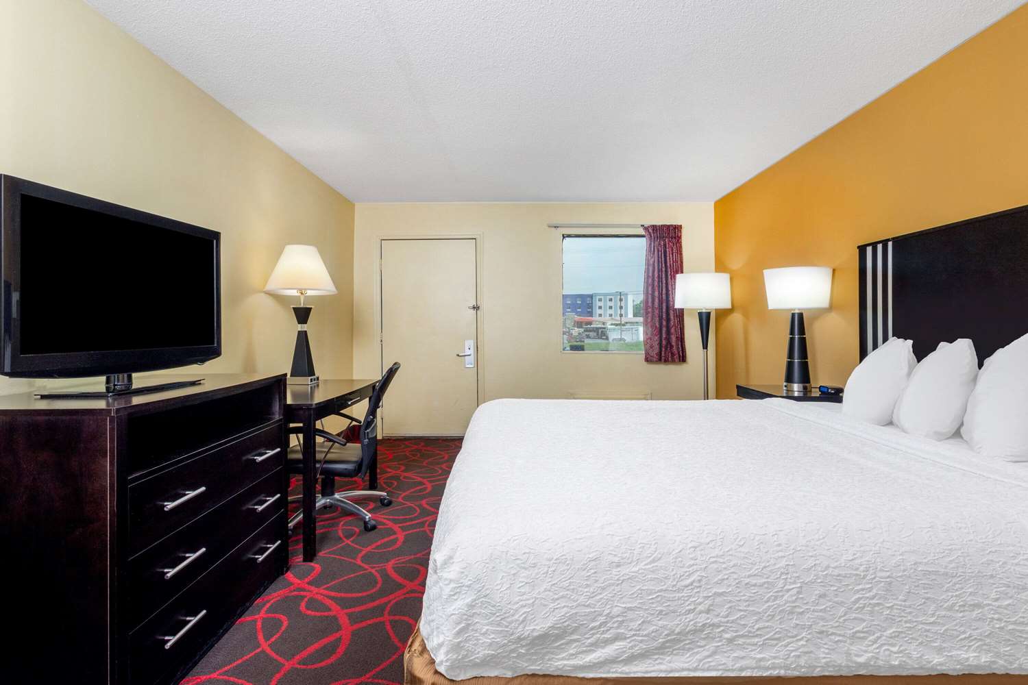 Travelodge by Wyndham Richmond IN 13/24