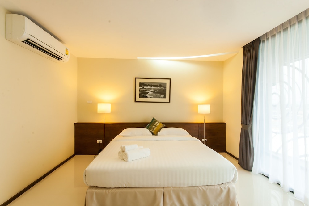 Baan Nilrath Hotel 13/50