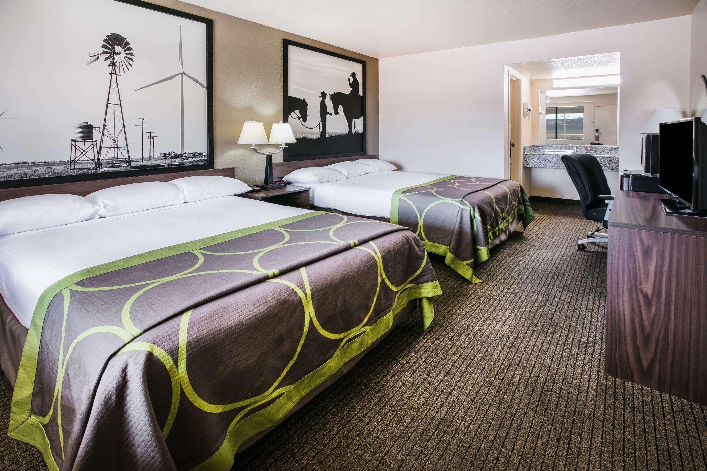 Room, 2 Queen Beds