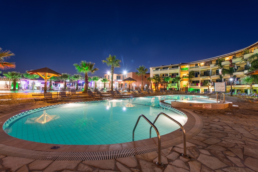 Caretta Beach Resort & WaterPark 87/91