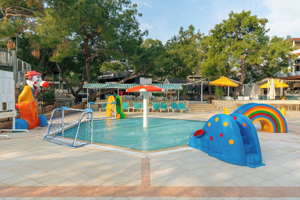 Pirates Beach Club All Inclusive 39/48