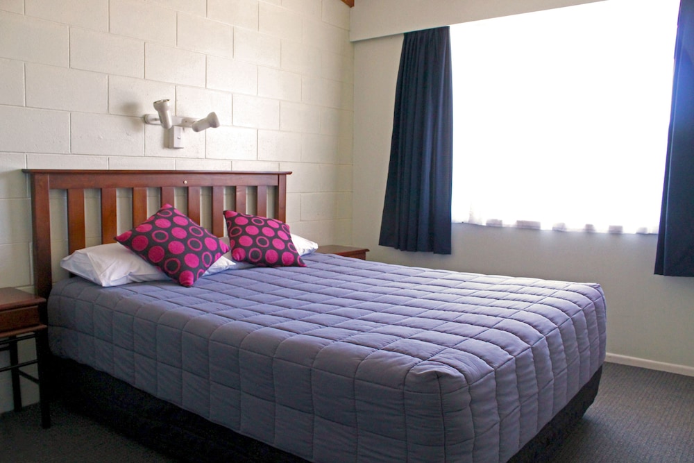 Fairy Springs Motel 23/59