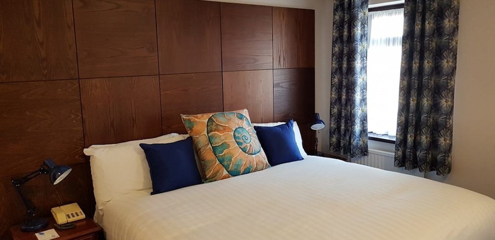 Heights Hotel 17/50