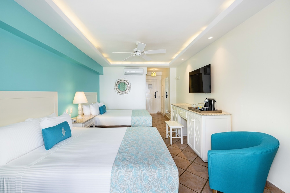 Sunset, 2 Queen Beds, Ocean View، Tamarindo Diria Beach Resort 7/10