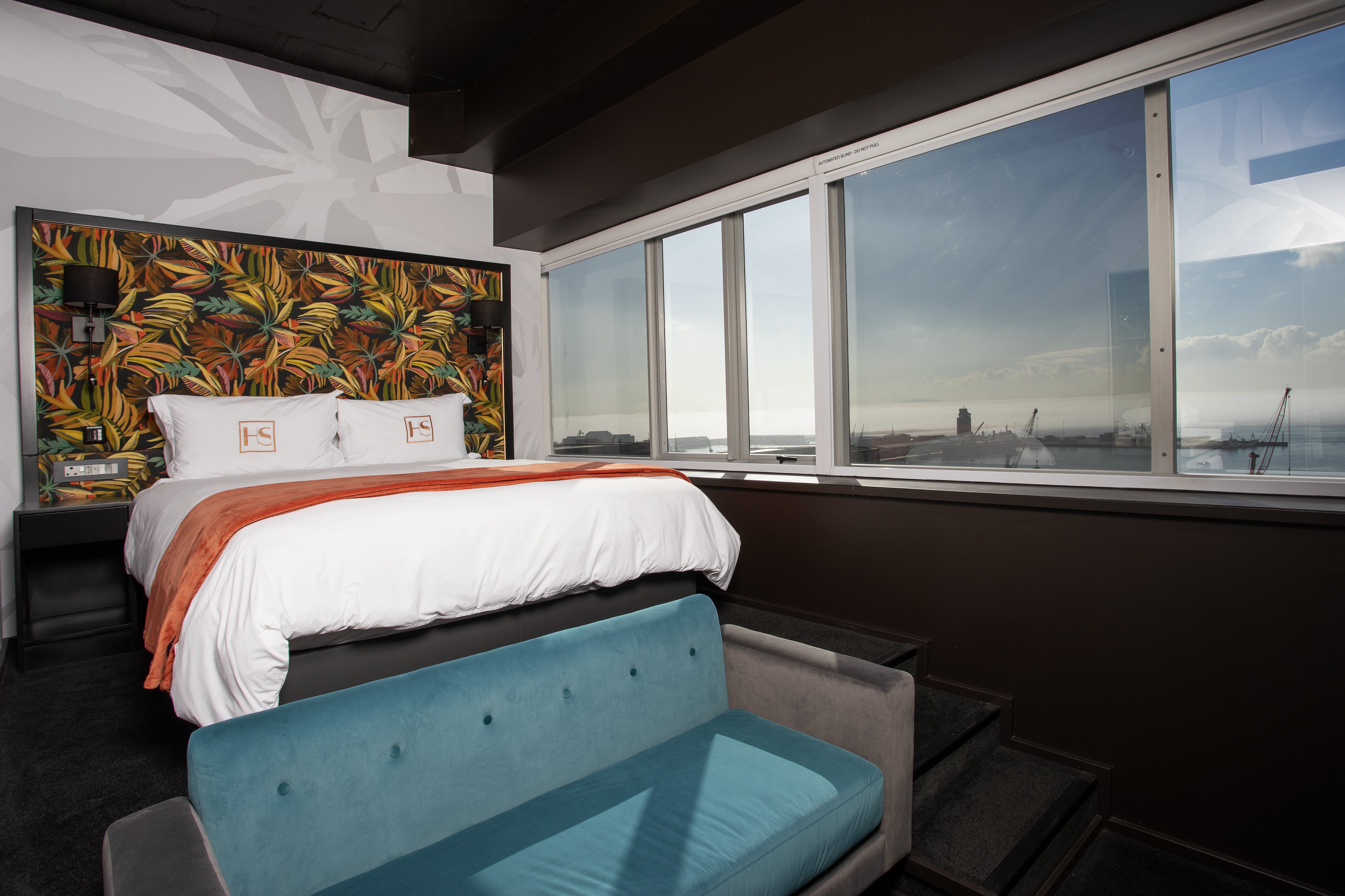 Hotel Sky Cape Town 24/50