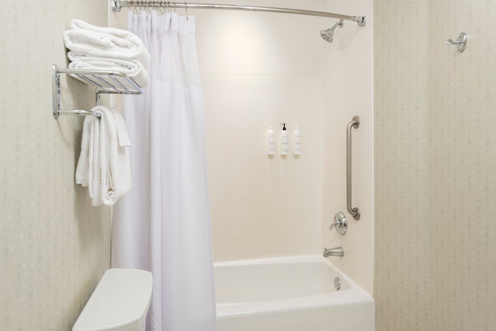 جناح بسريرين كوين مع أريكة لذوي الإعاقة، Springhill Suites By Marriott Lafayette South At River Ranch 5/6