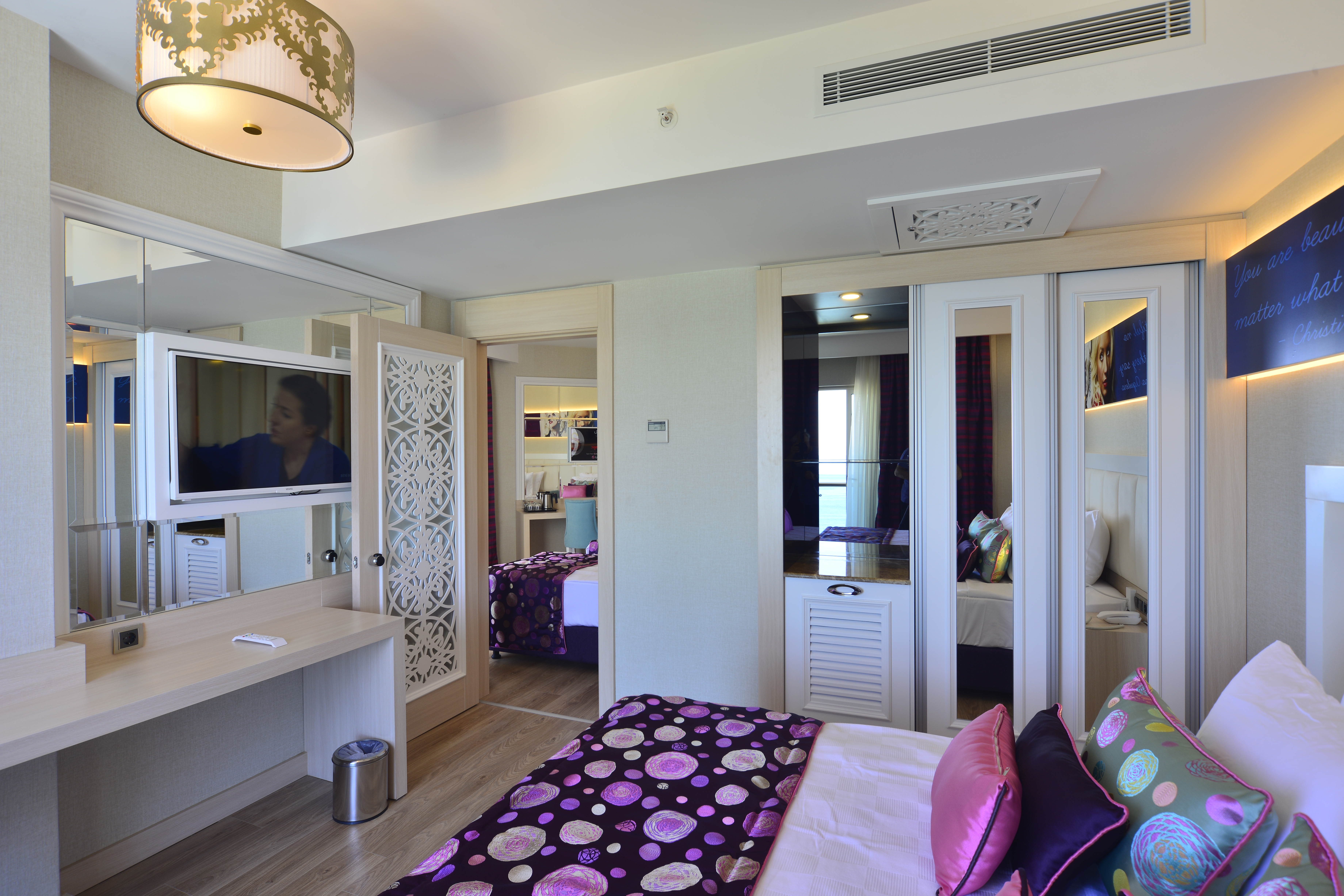 Azura Deluxe Resort Spa 25/42
