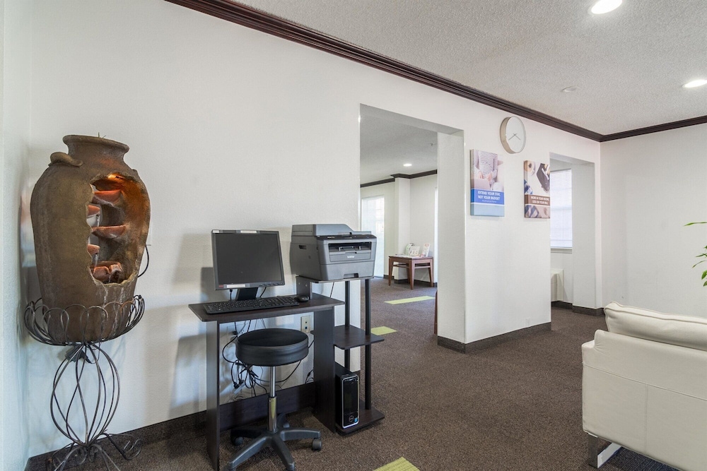 Studio6 Plano, TX - Dallas - Plano Medical Center 49/60