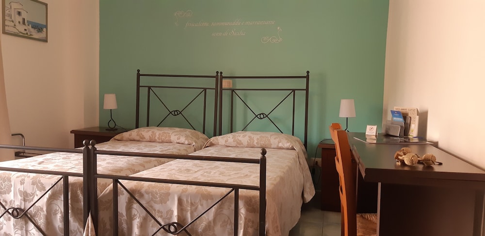 Donna Rosa Hotel 15/50