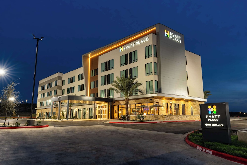Hyatt Place Eagle Pass 4/50