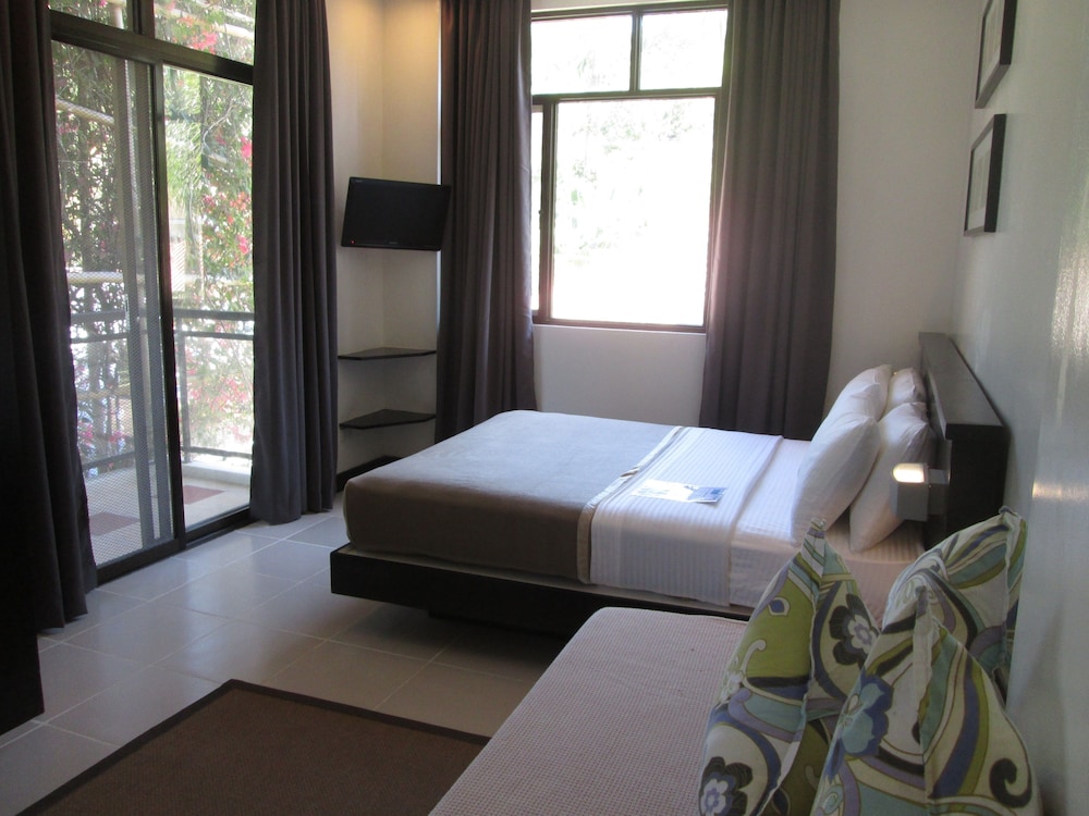 One Crescent Place Hotel 27/64