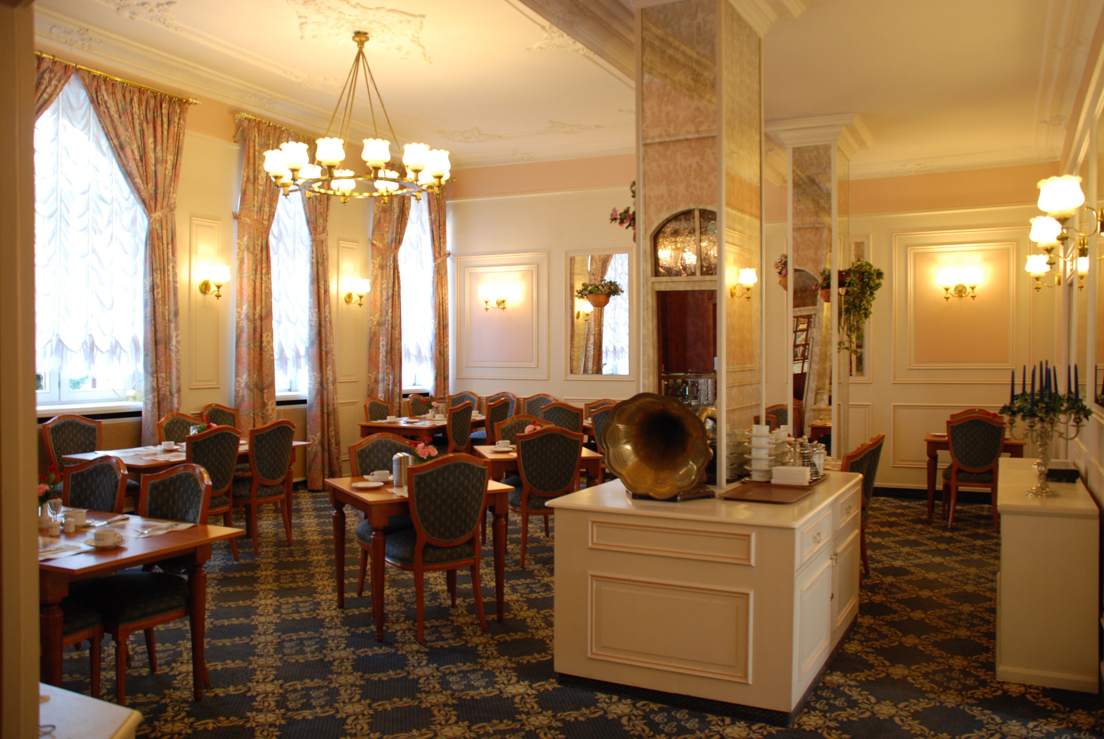 Rheinischer Hof 32/41