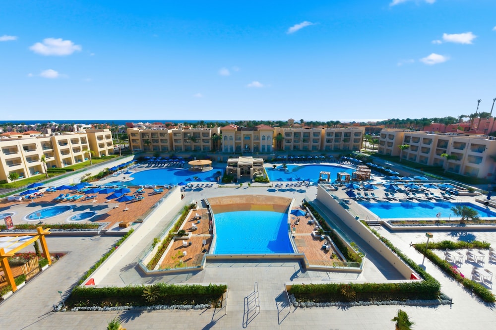 Cleopatra Luxury Resort Sharm Adults Only +16 50/58