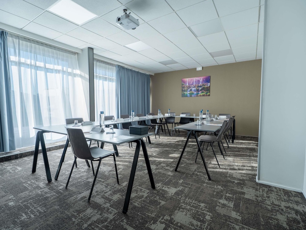 Novotel Poissy Orgeval 36/49