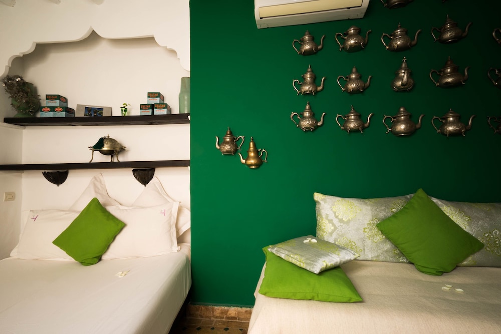 Riad Houdou 66/77