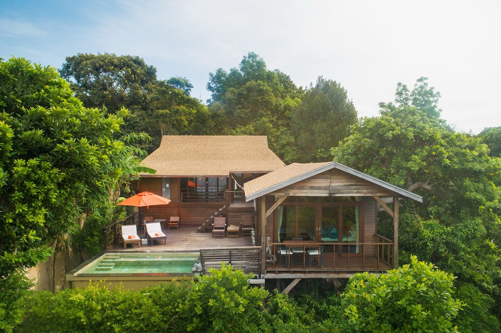 Serendipity Beach Resort Koh Lipe 1/49