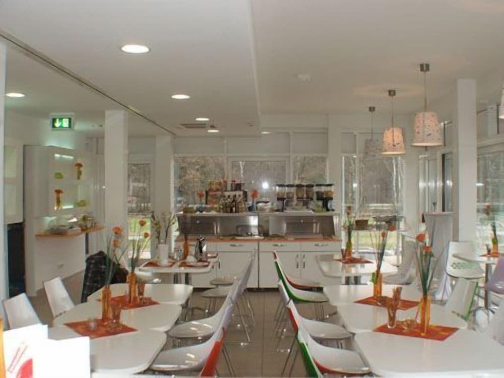 Hotel Aviva 39/58
