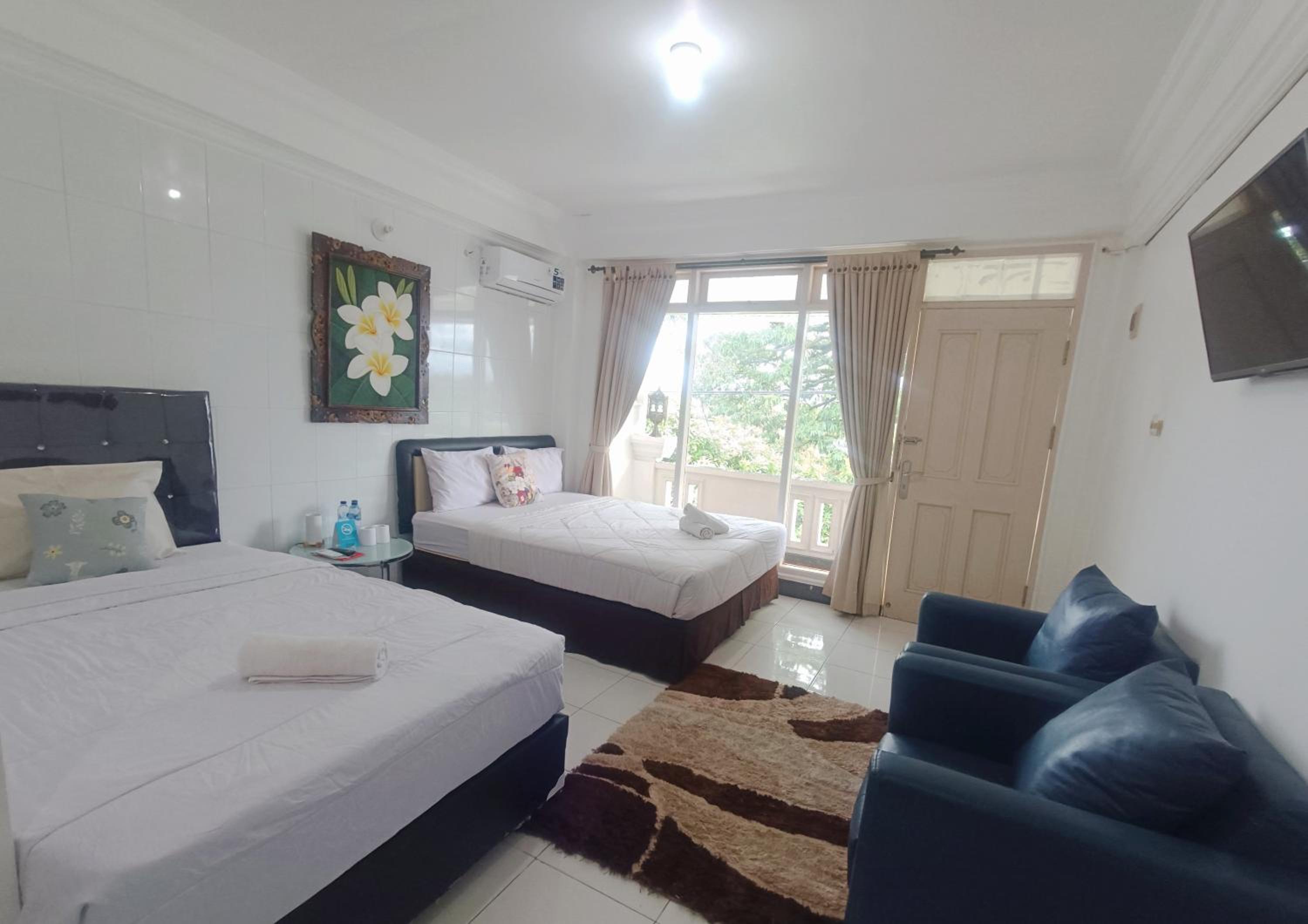 Gading Guest House 15/36
